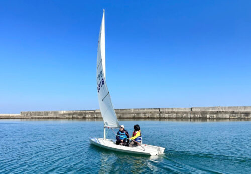 ヨット教室を開催しました